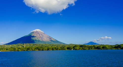 Le Nicaragua du Pacifique aux Caraïbes